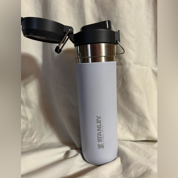 Stanley 24 oz - Picture 4 of 6